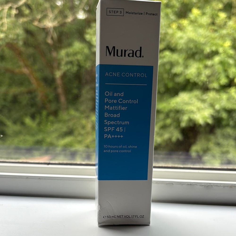 Murad White and Blue Suncare Essentials